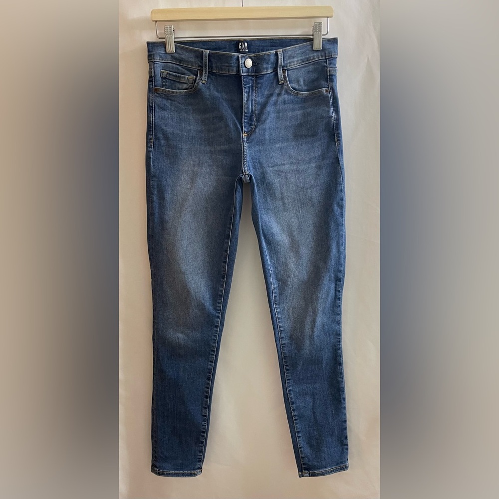 Gap Women’s Mid Rise True Skinny Jeans